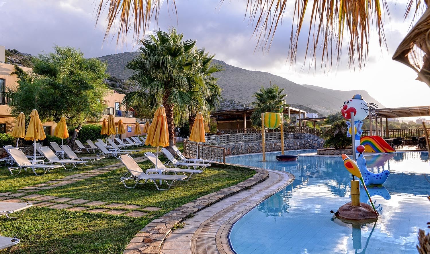 pools-outdoor-childrens-pool