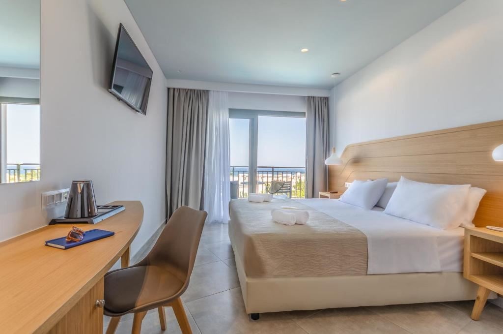 rooms-superior-room