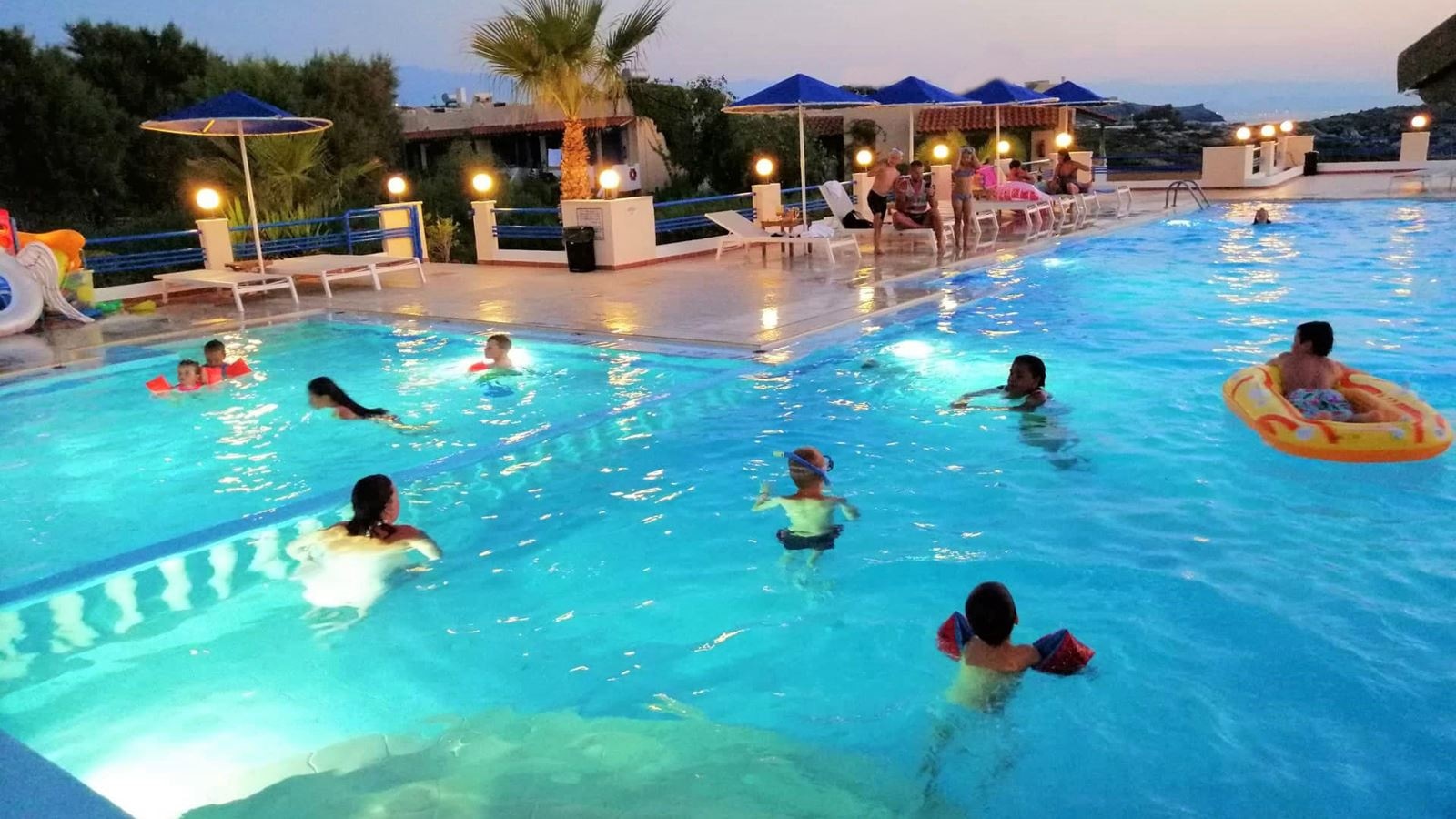 pools-outdoor-pool
