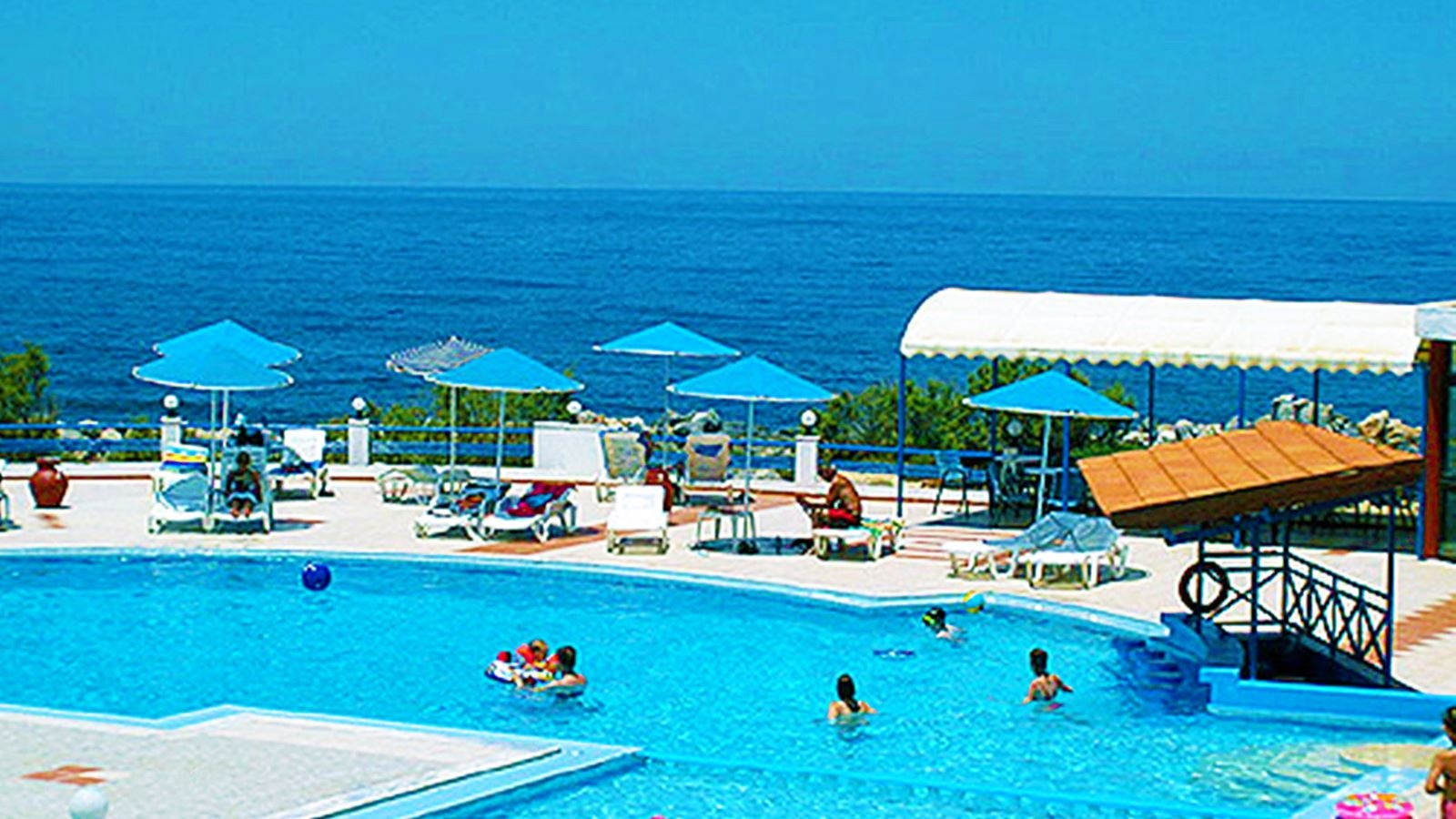 pools-outdoor-pool