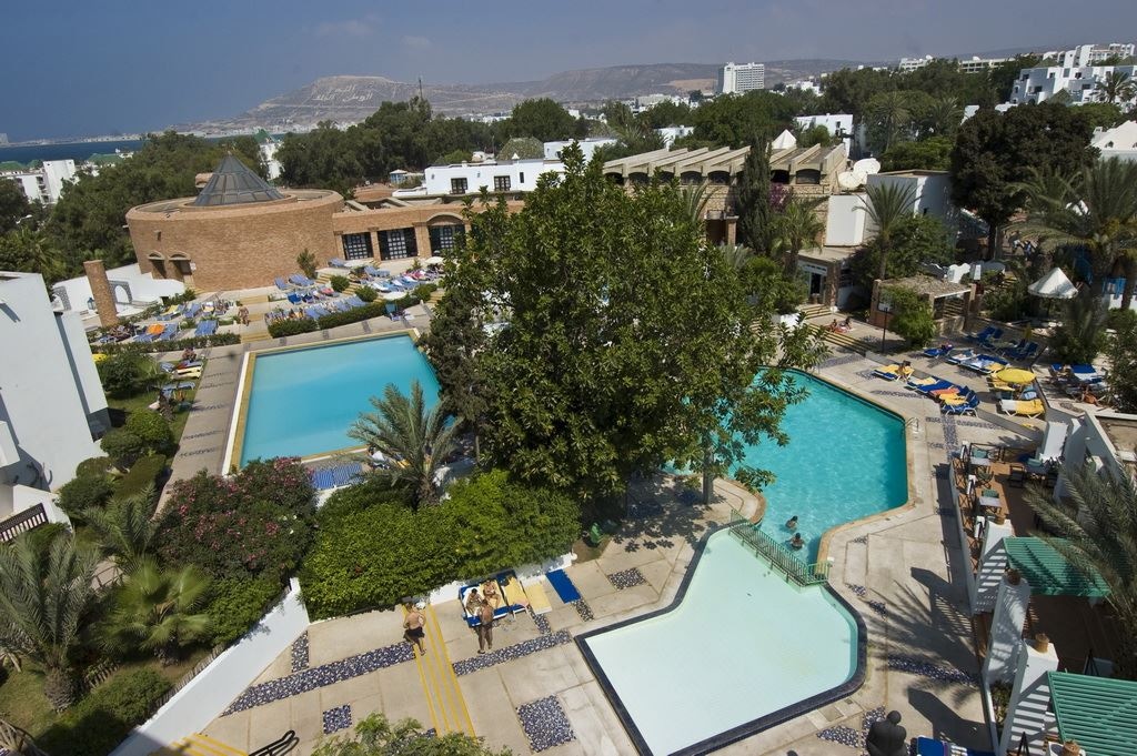 pools-outdoor-pool