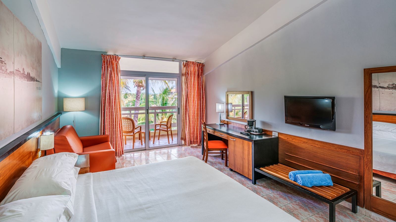 rooms-superior-room