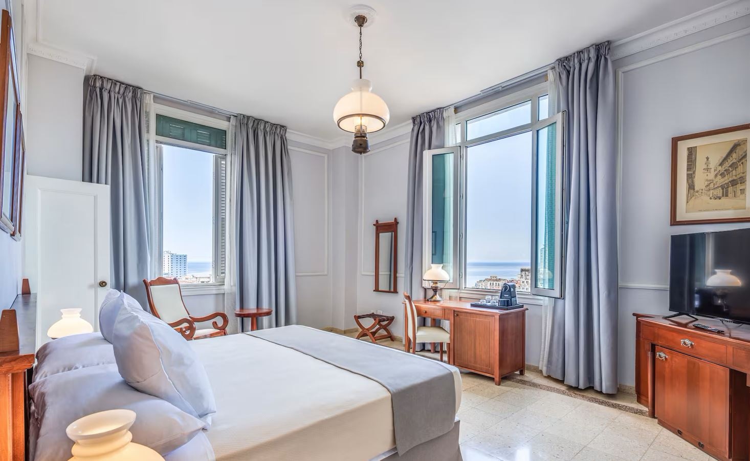 rooms-superior-room
