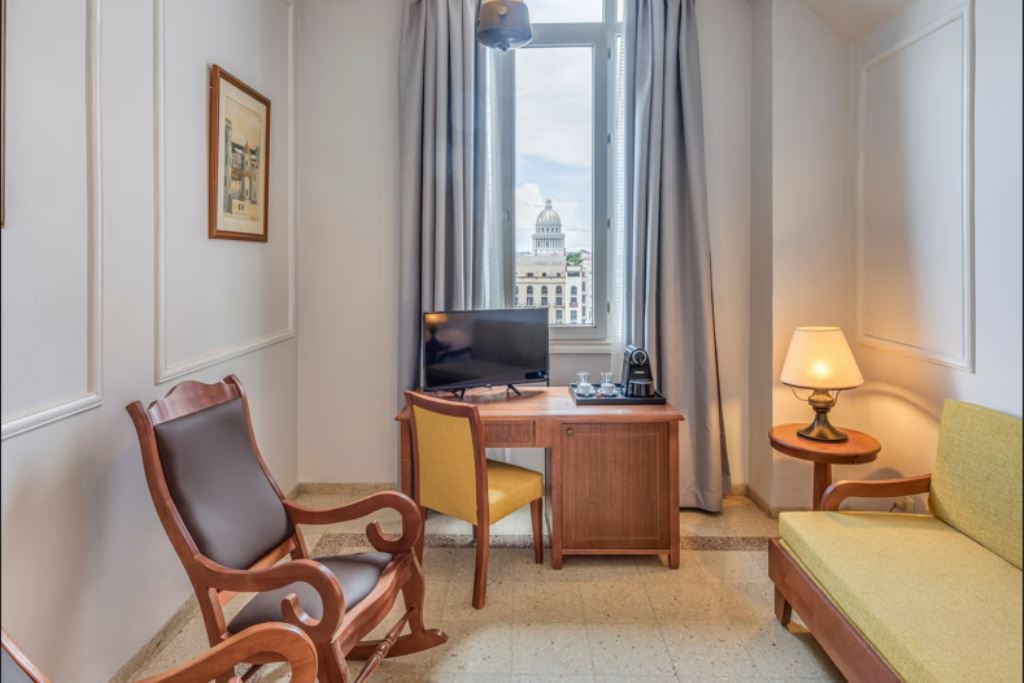 rooms-junior-suite