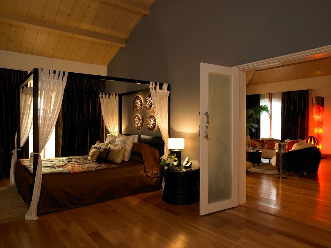 rooms-zuri-suite
