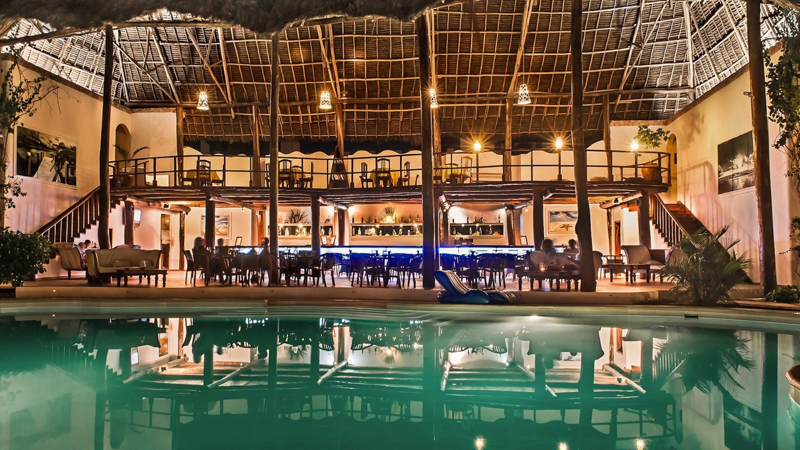 restaurants-pool-bar-sawa-sawa