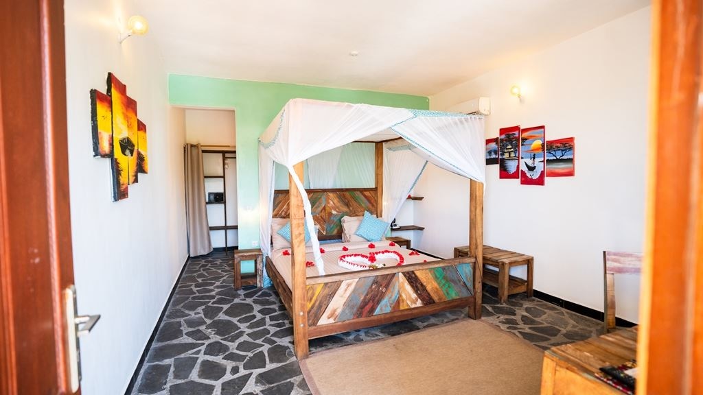 rooms-luxury-room
