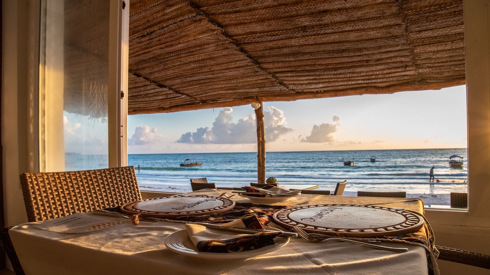 restaurants-restaurants