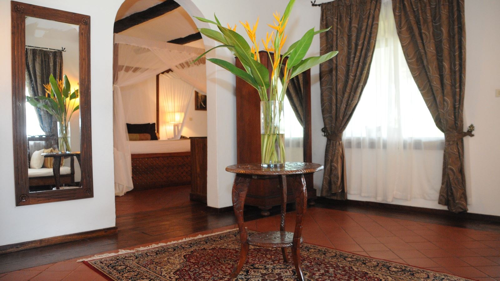 rooms-deluxe-suite