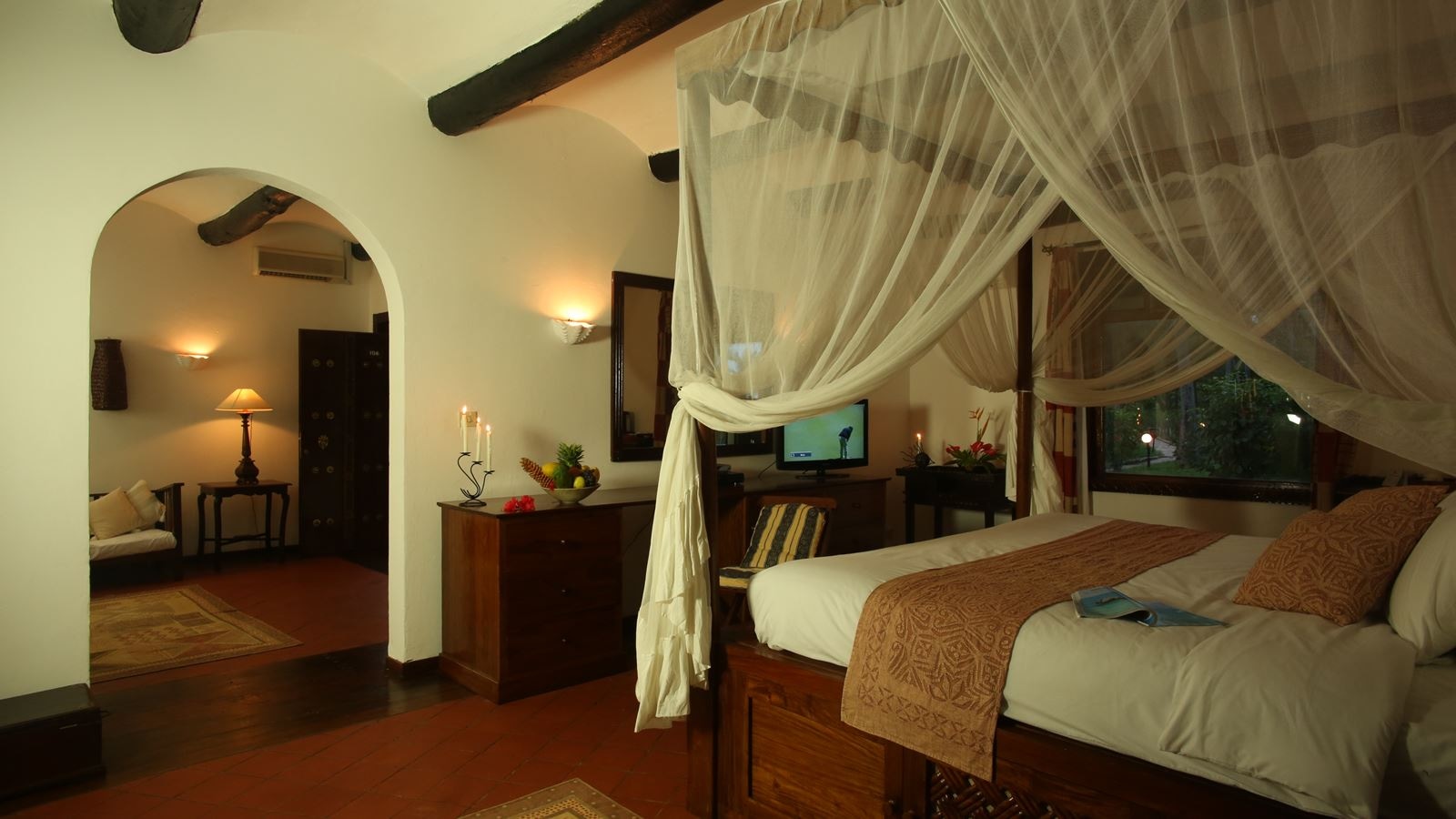 rooms-deluxe-suite