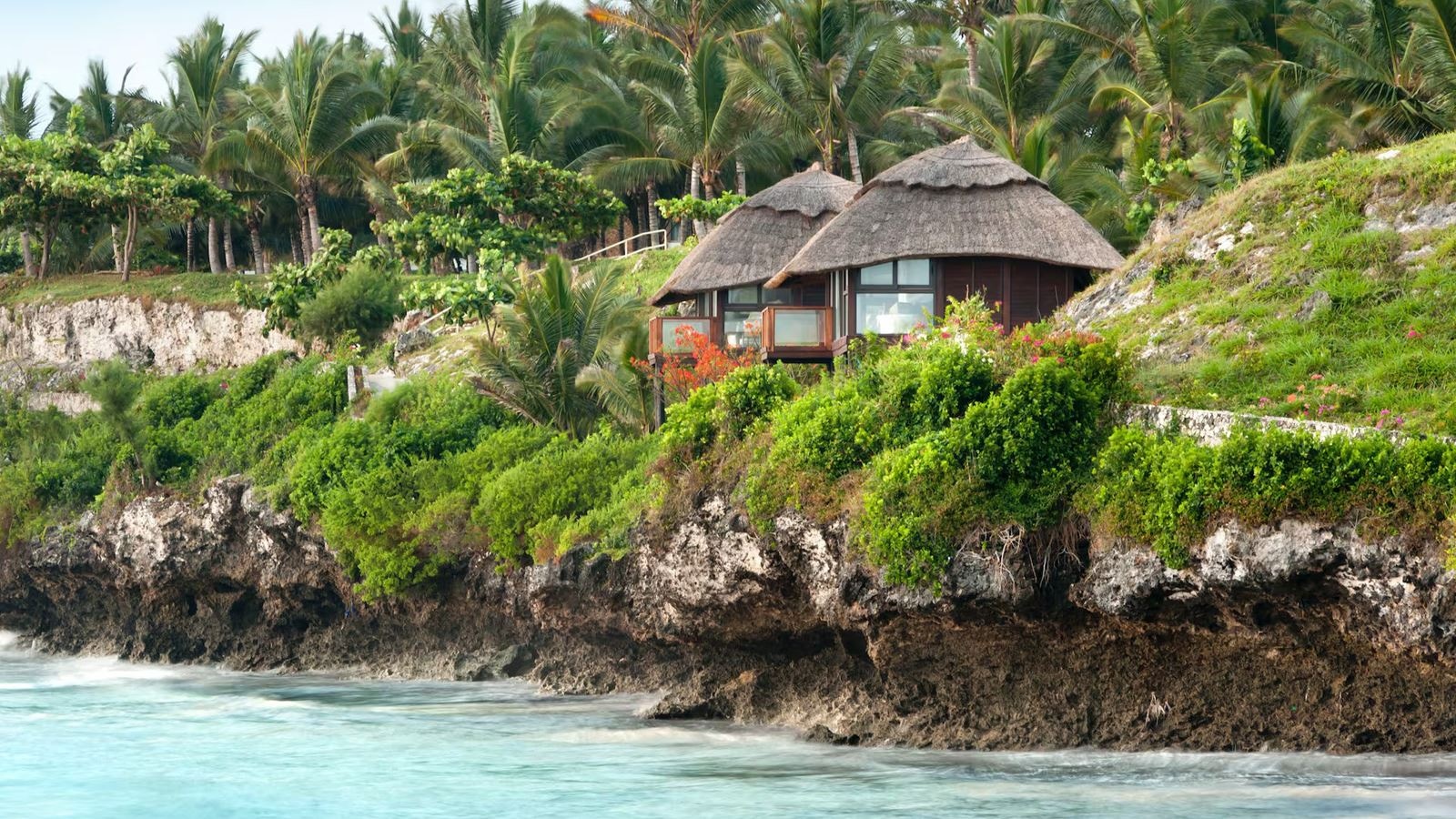 rooms-ocean-front-romance-pavilions