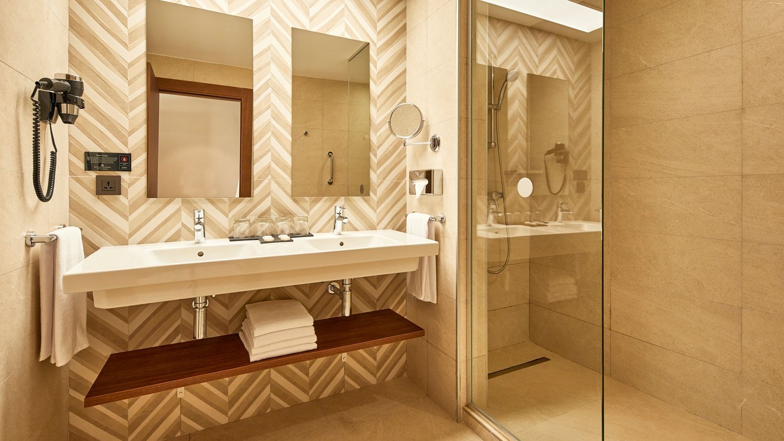 rooms-family-room
