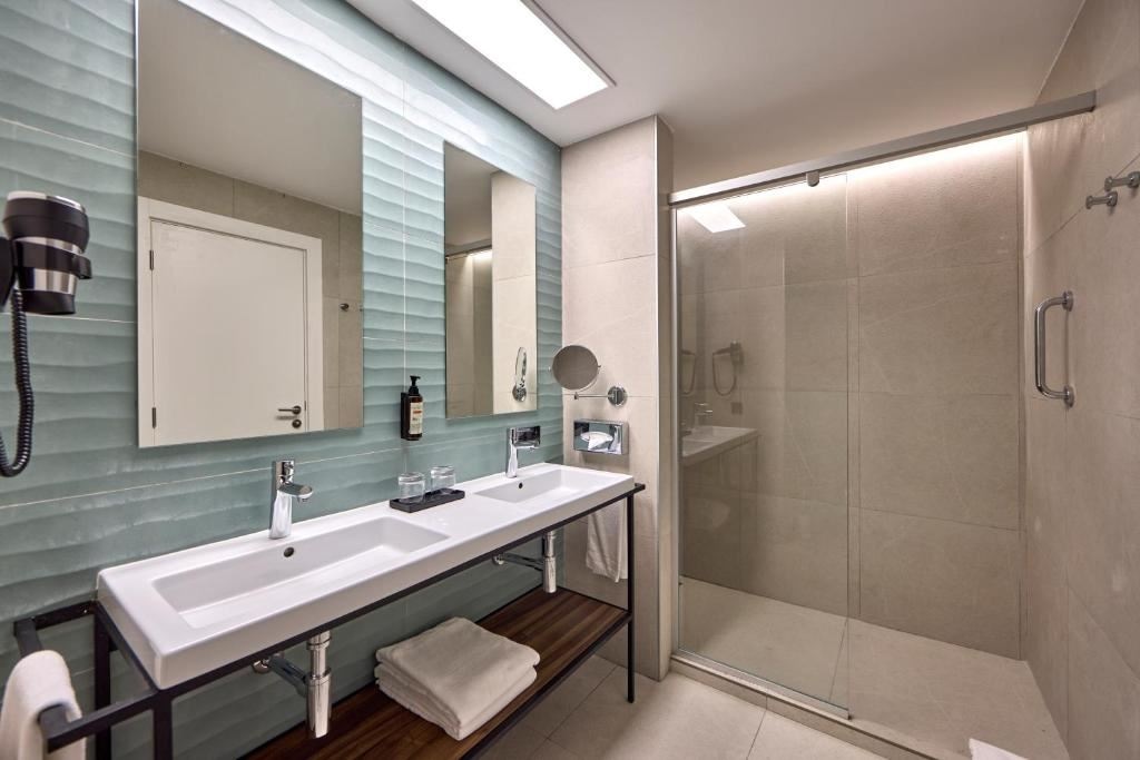 rooms-double-room--sea-view