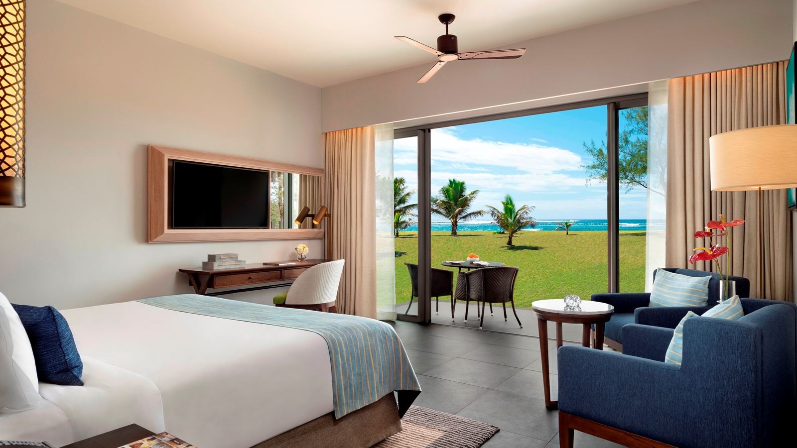 rooms-premier-garden-view-room