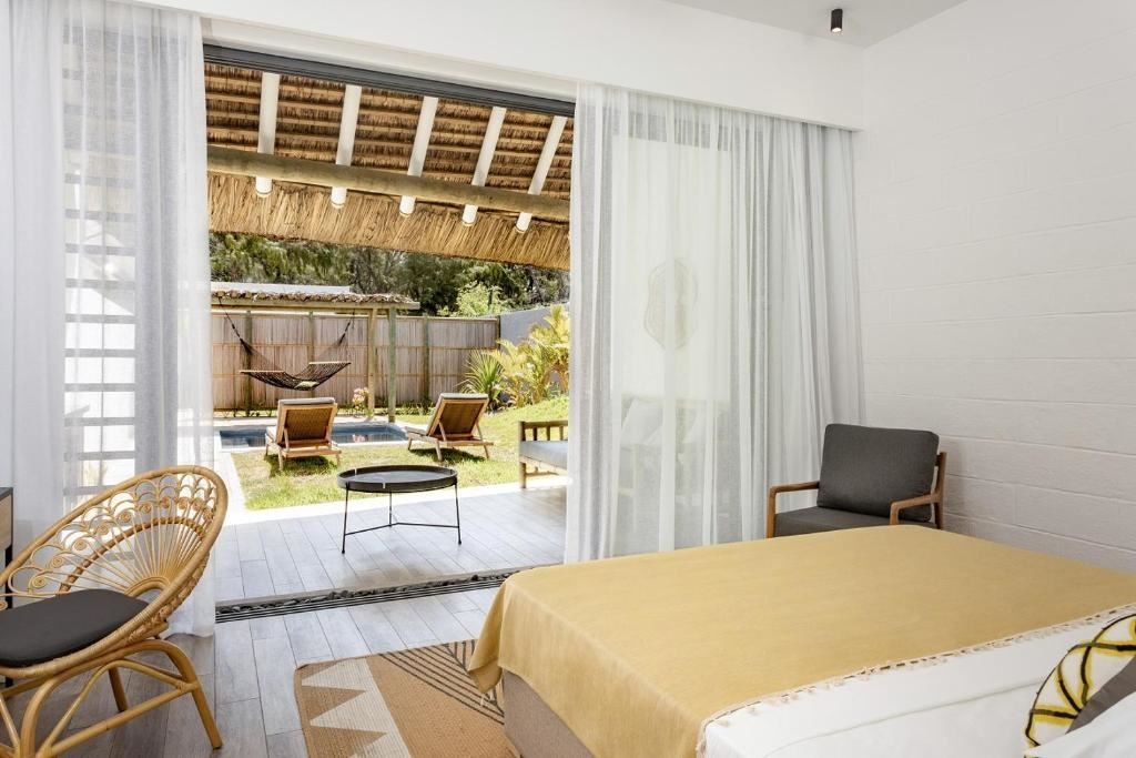 rooms-villas