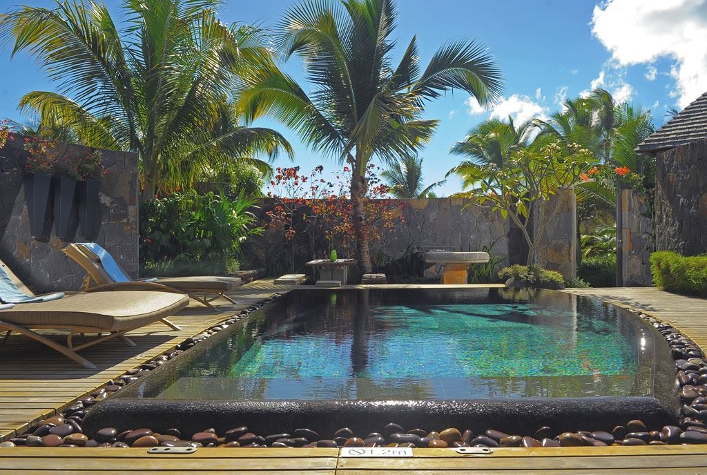 rooms-pool-villa