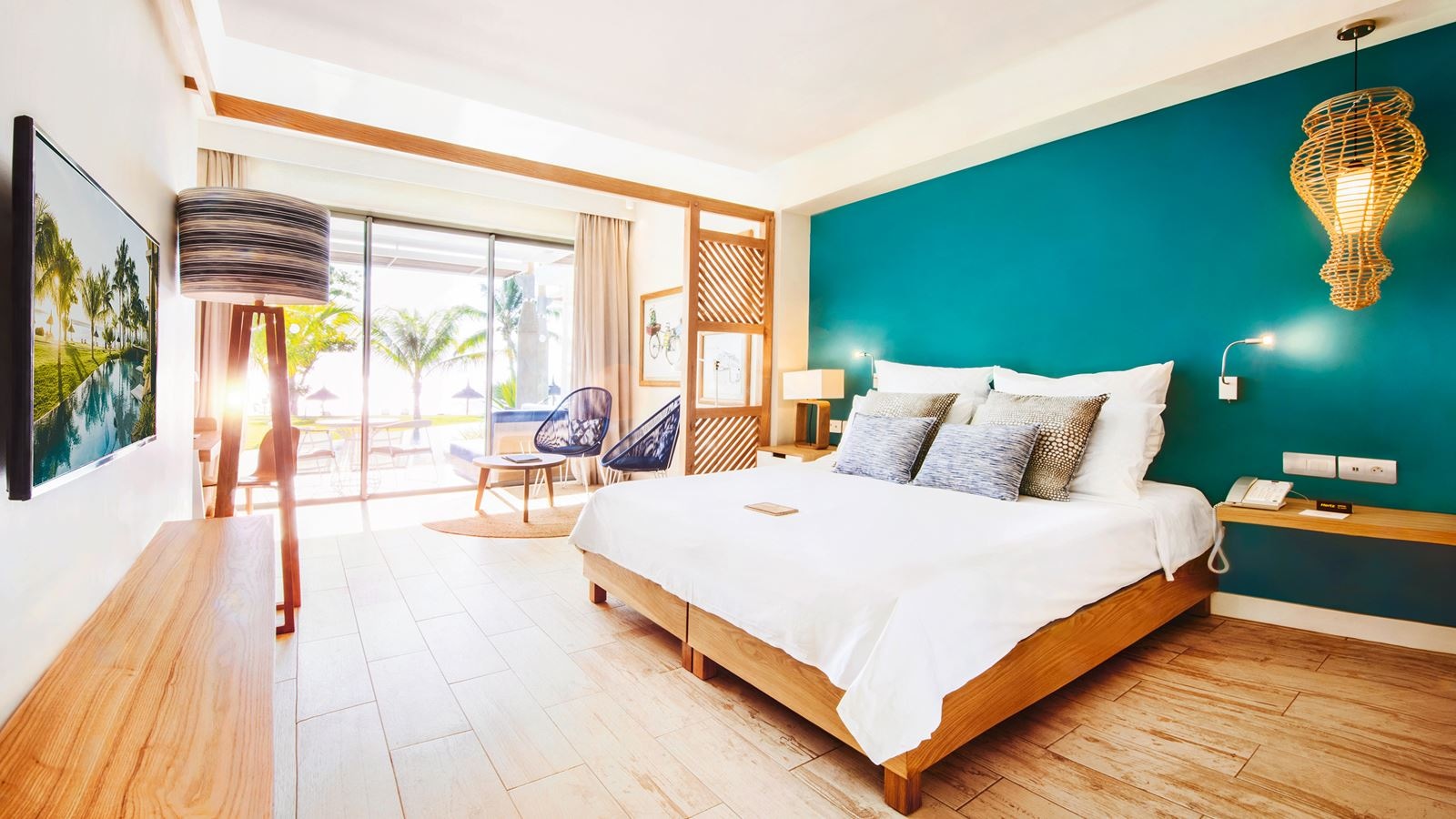 rooms-swimup-room