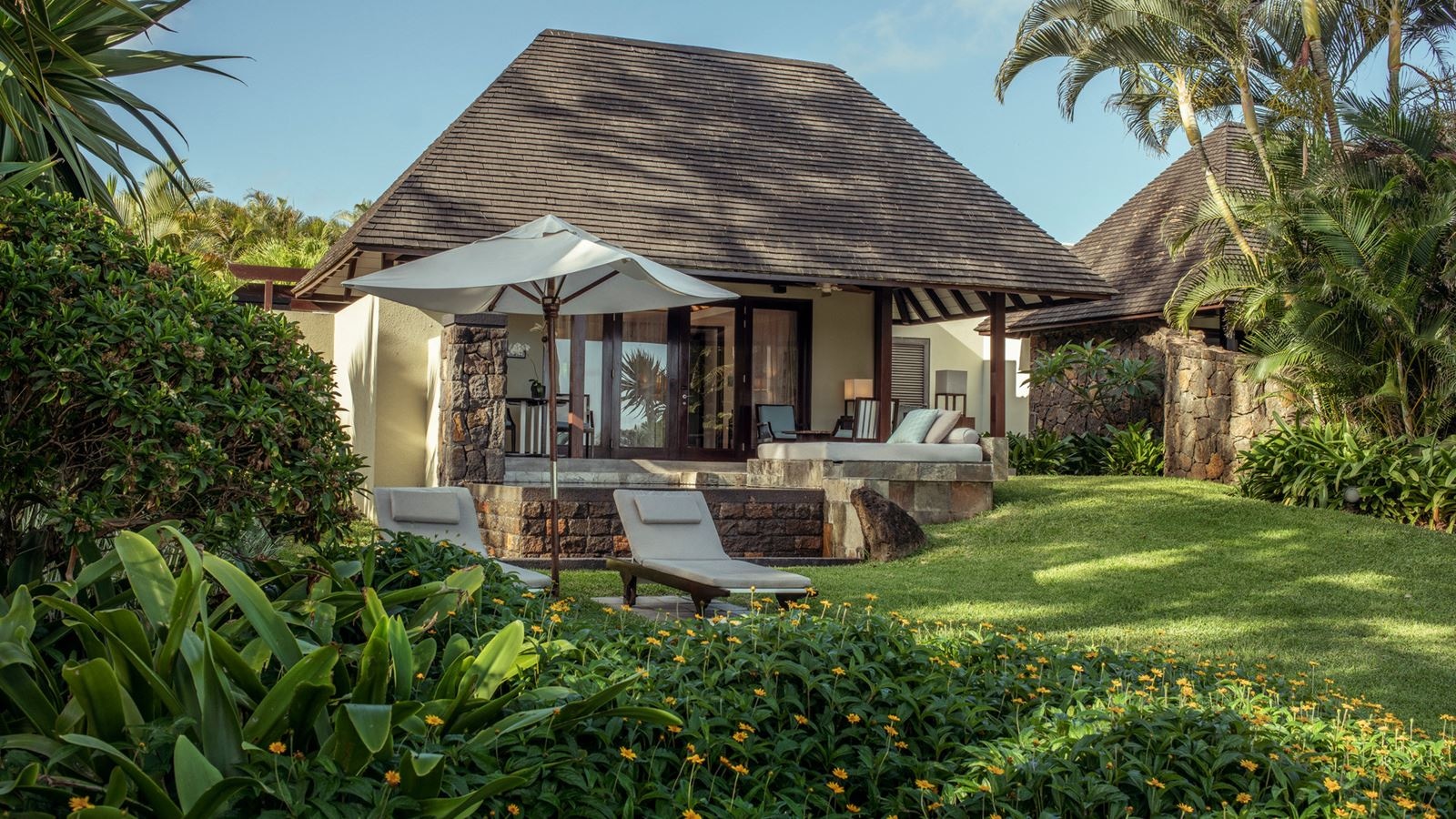 rooms-garden-pool-villa