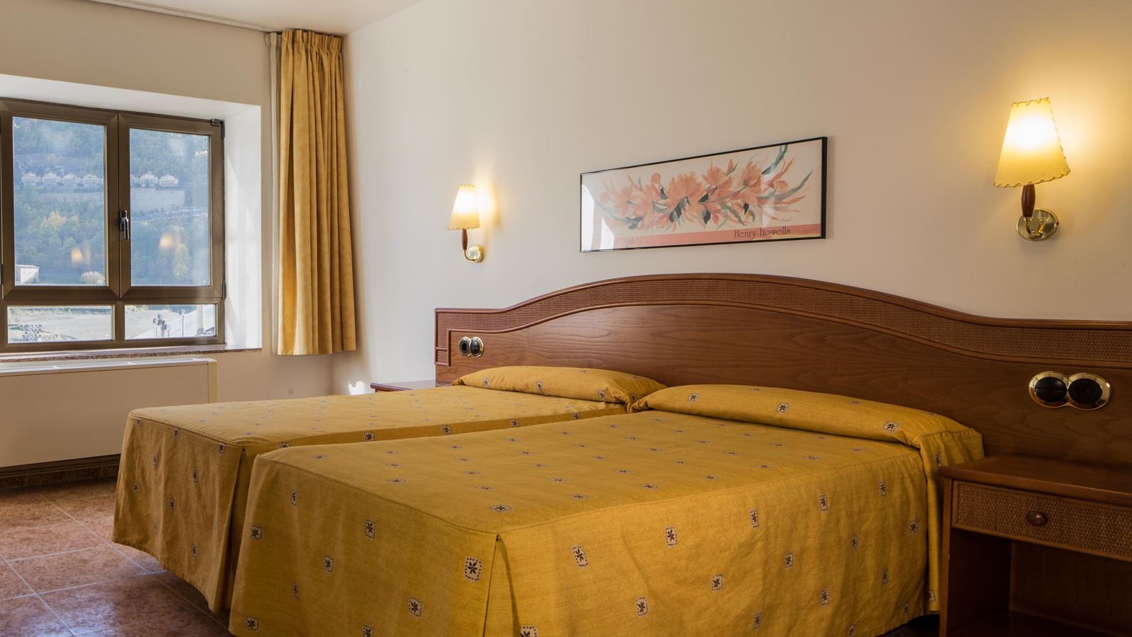 rooms-superior-room