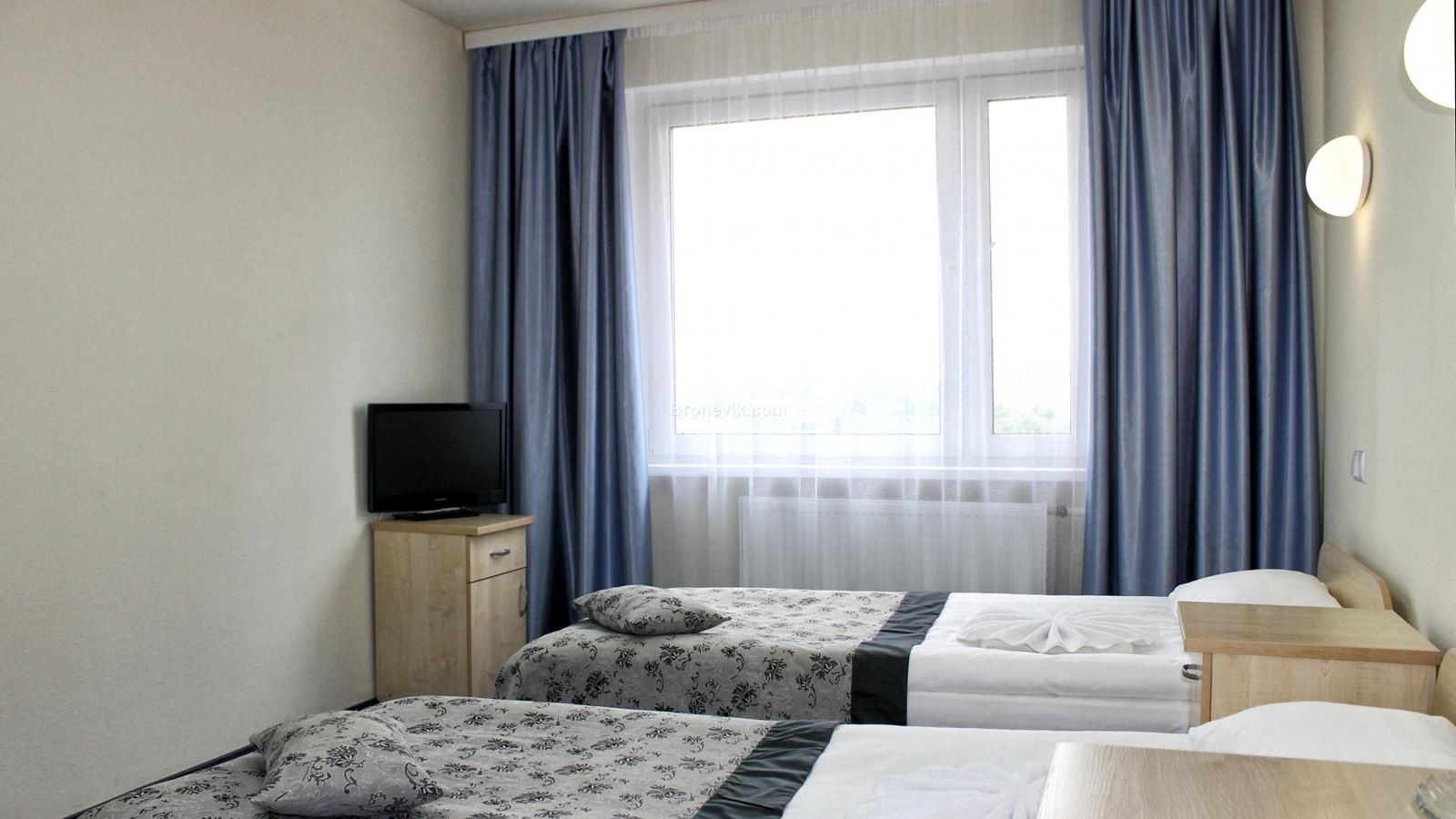 rooms-triple-standard