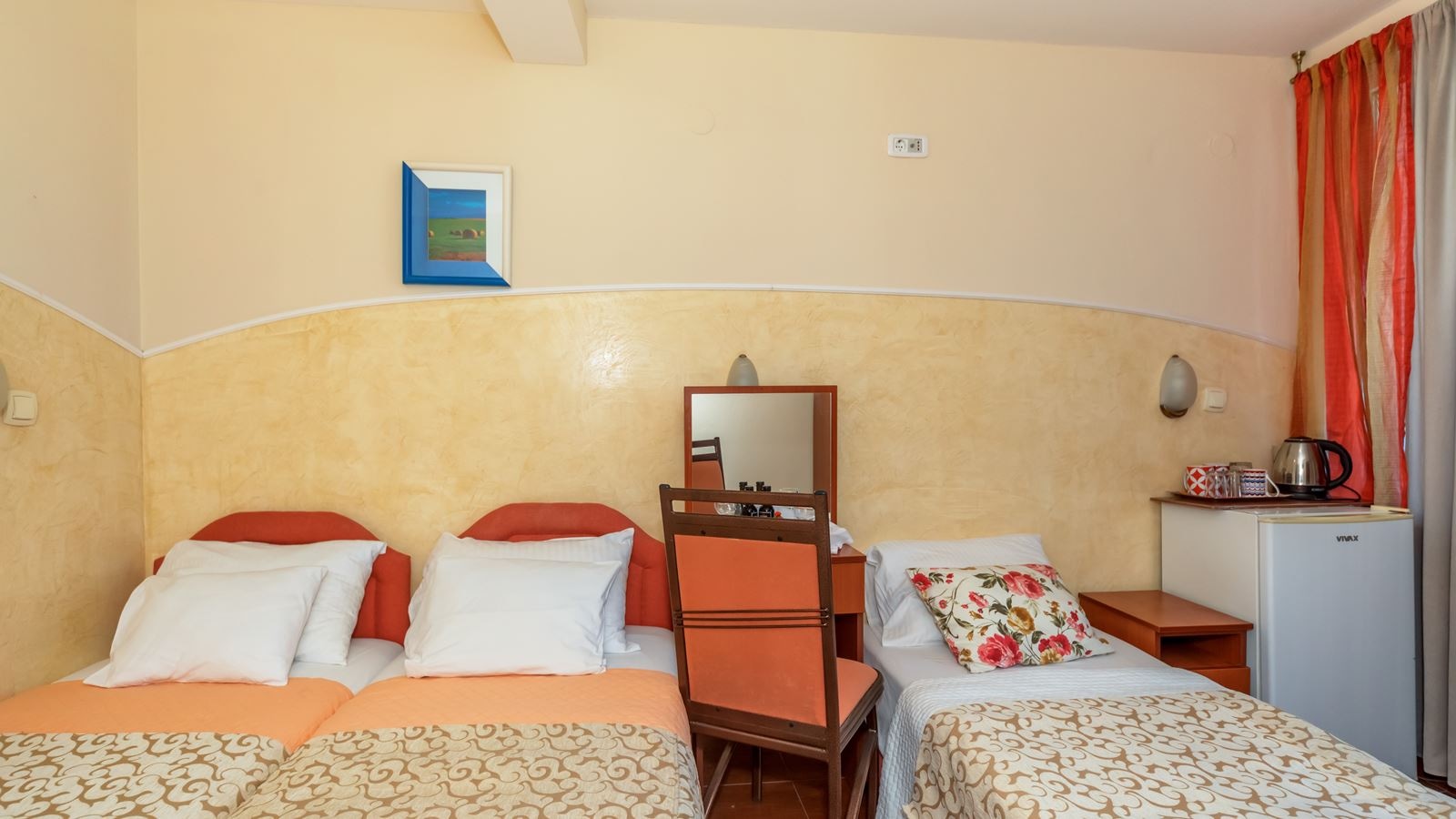 rooms-standard-room