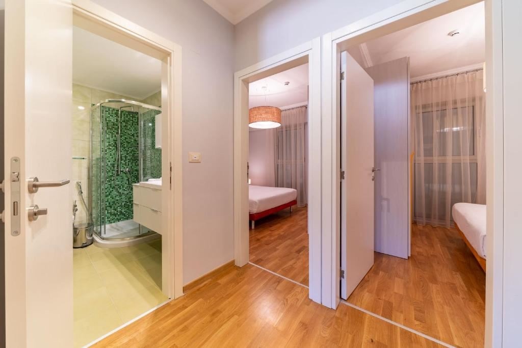 rooms-three-bedroom-suite-sea-view