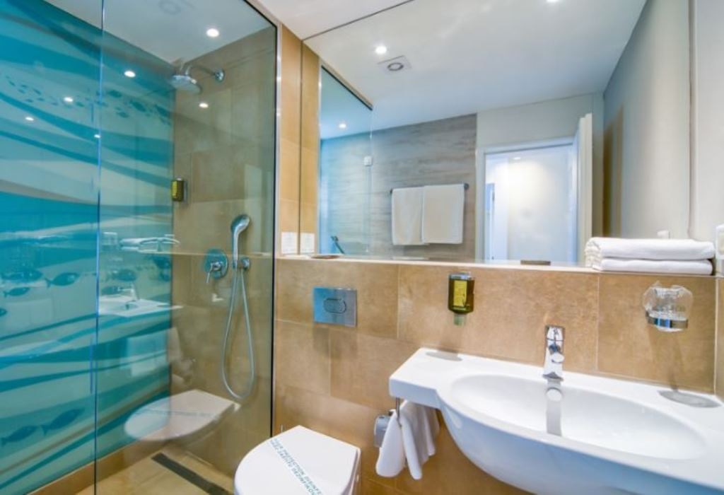 rooms-standard-room-with-balcony