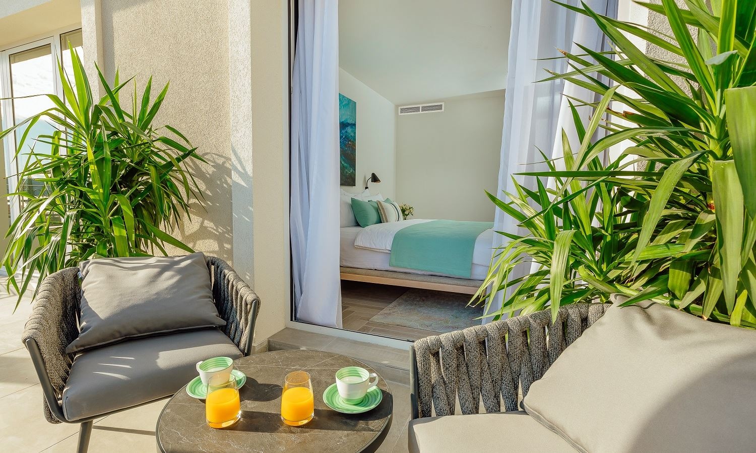 rooms-deluxe-room-historical-building