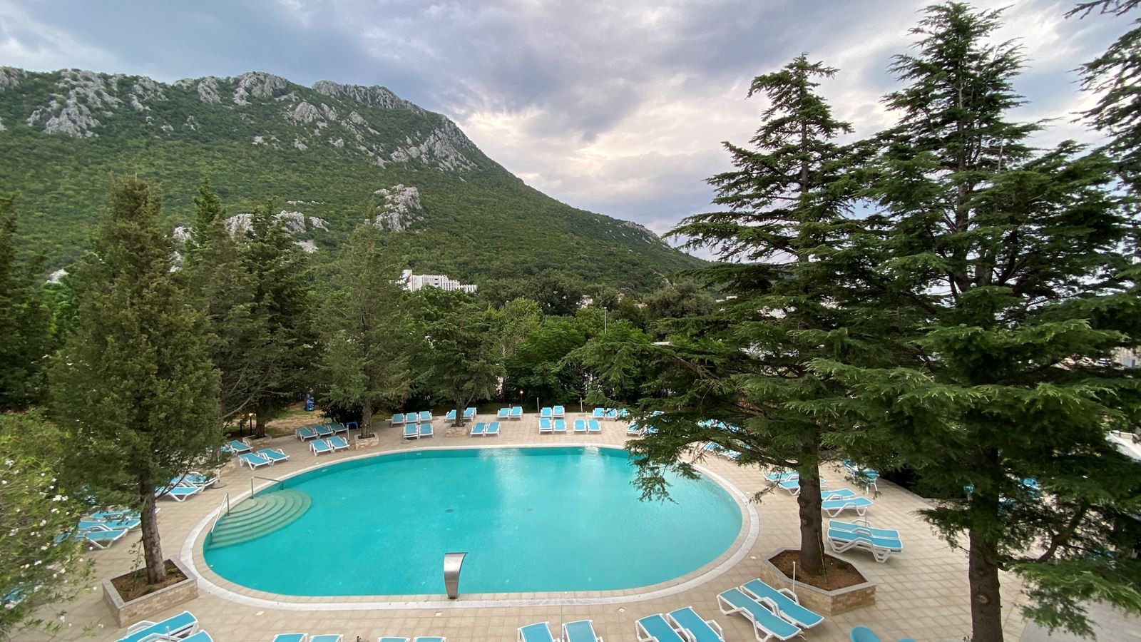 pools-pools