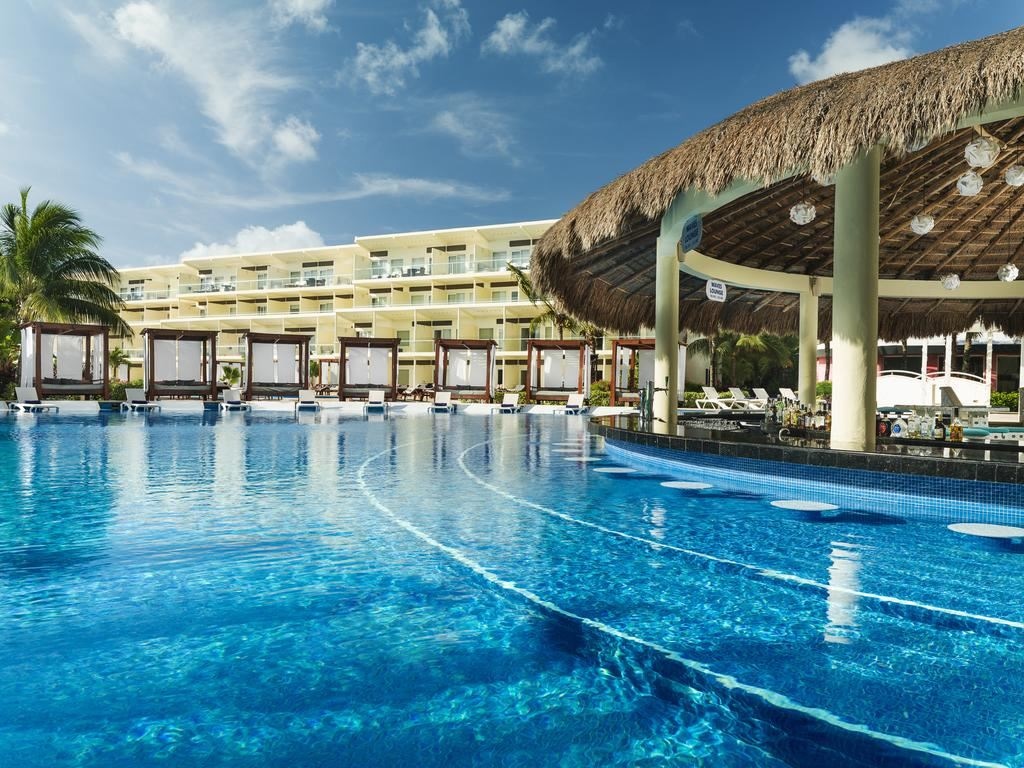 bars-waves-bar--swim-up