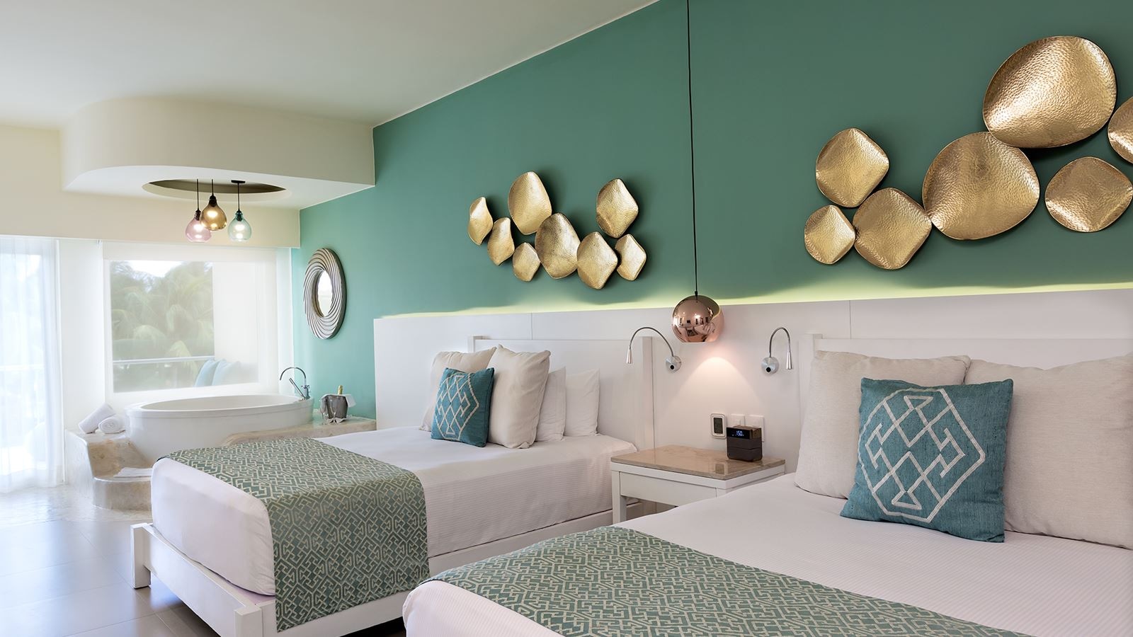 rooms-luxury-suite
