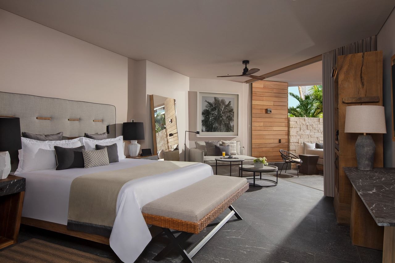 rooms-preferred-club-junior-suite-swim-out-tropical-view