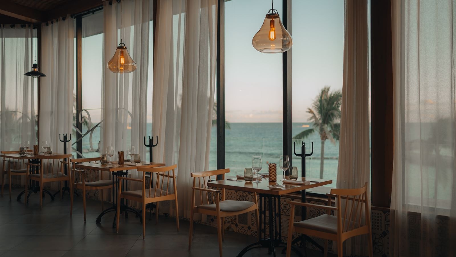 restaurants-