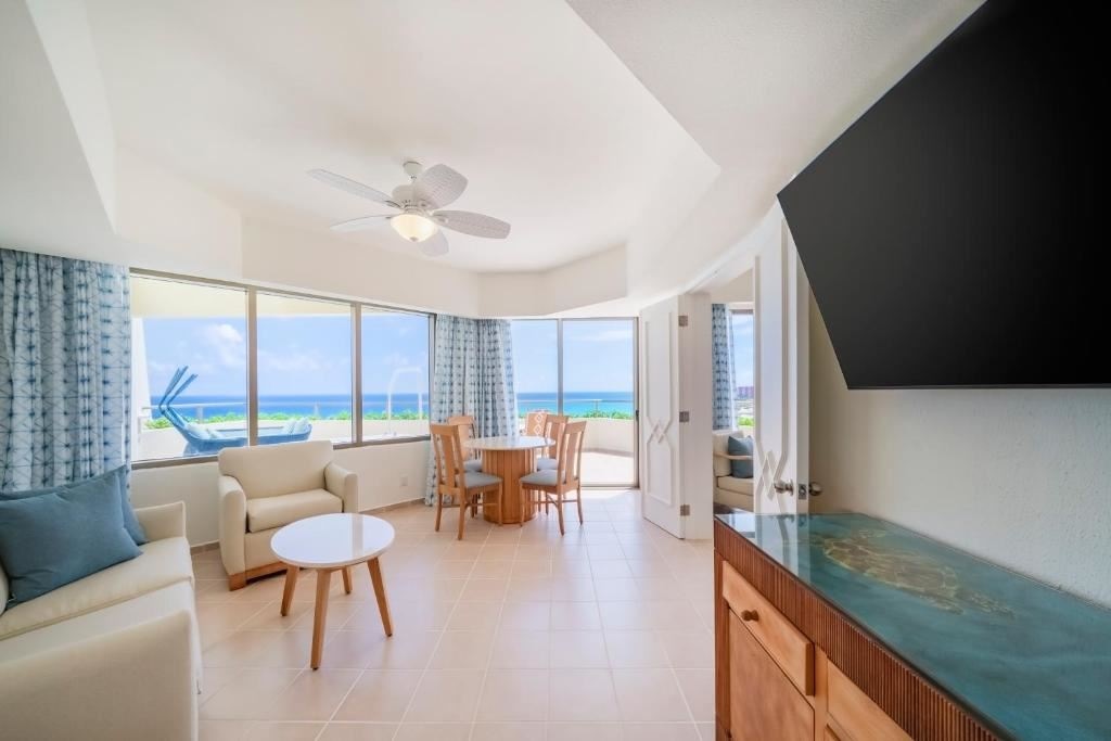 rooms-suite-ocean-front