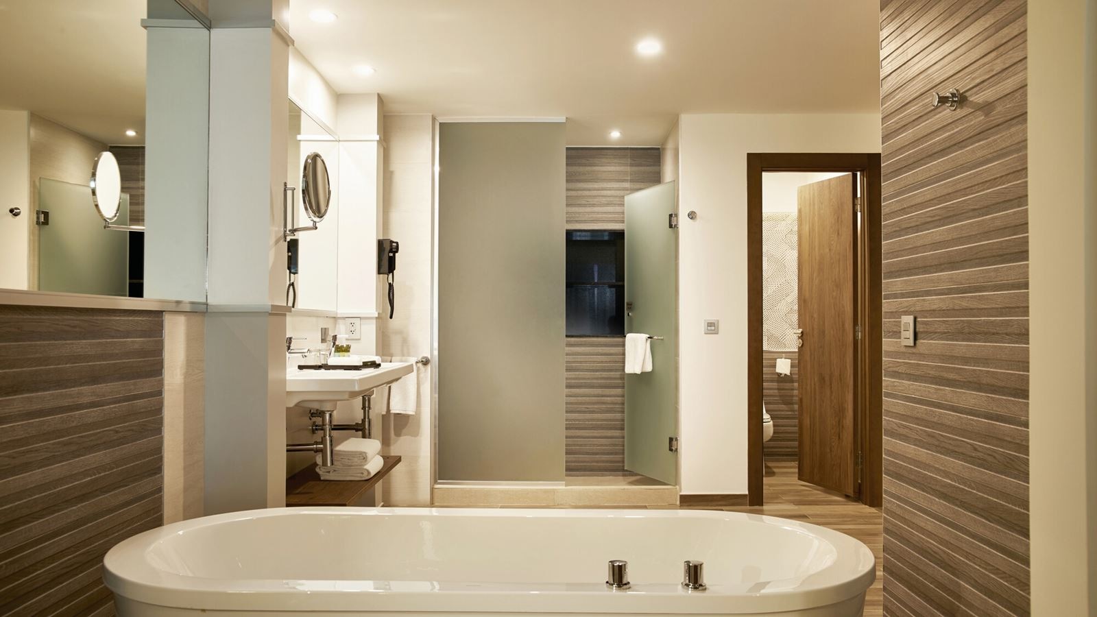 rooms-suite
