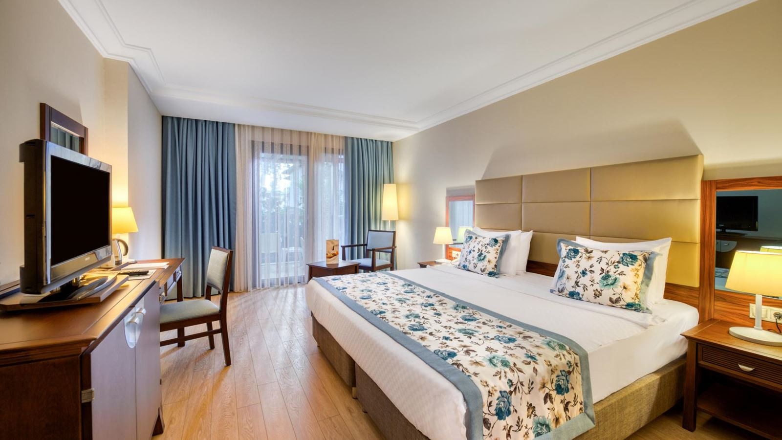 rooms-main-building-standard-room