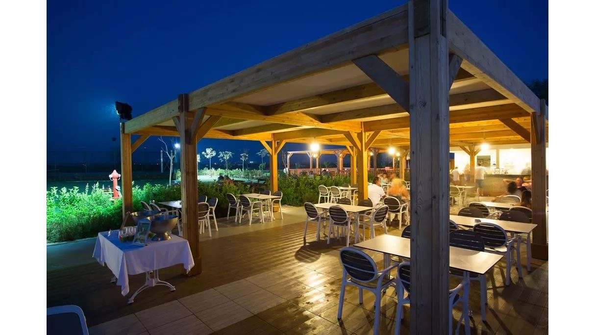 bars-pool-snack-bar