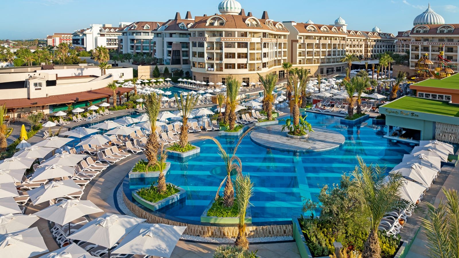 bars-infinity-pool-bar