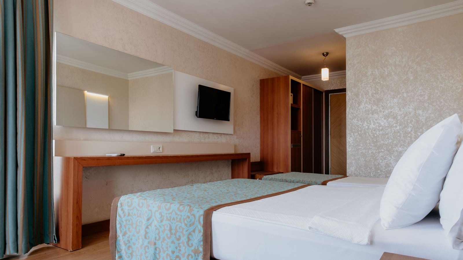 rooms-standard-room