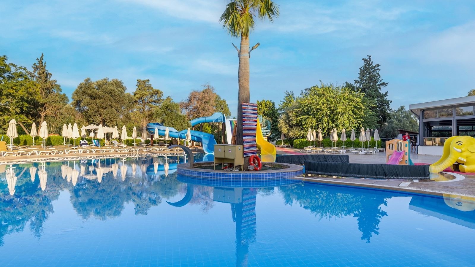 pools-outdoor-pool
