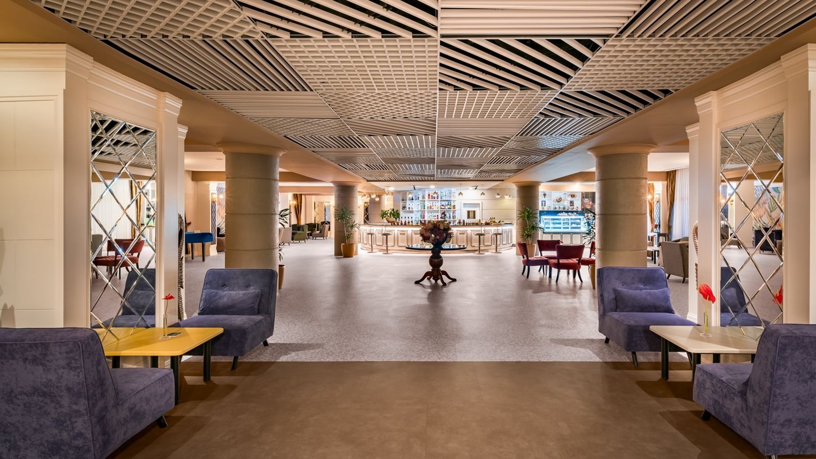 bars-lobby