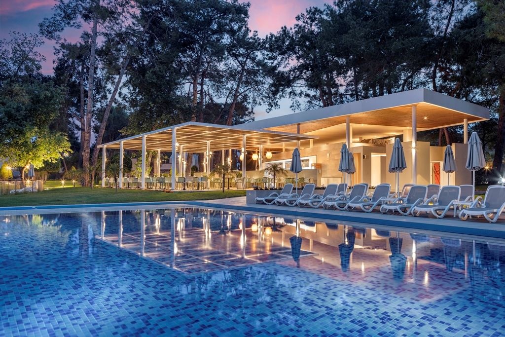 bars-aqua-snack-bar