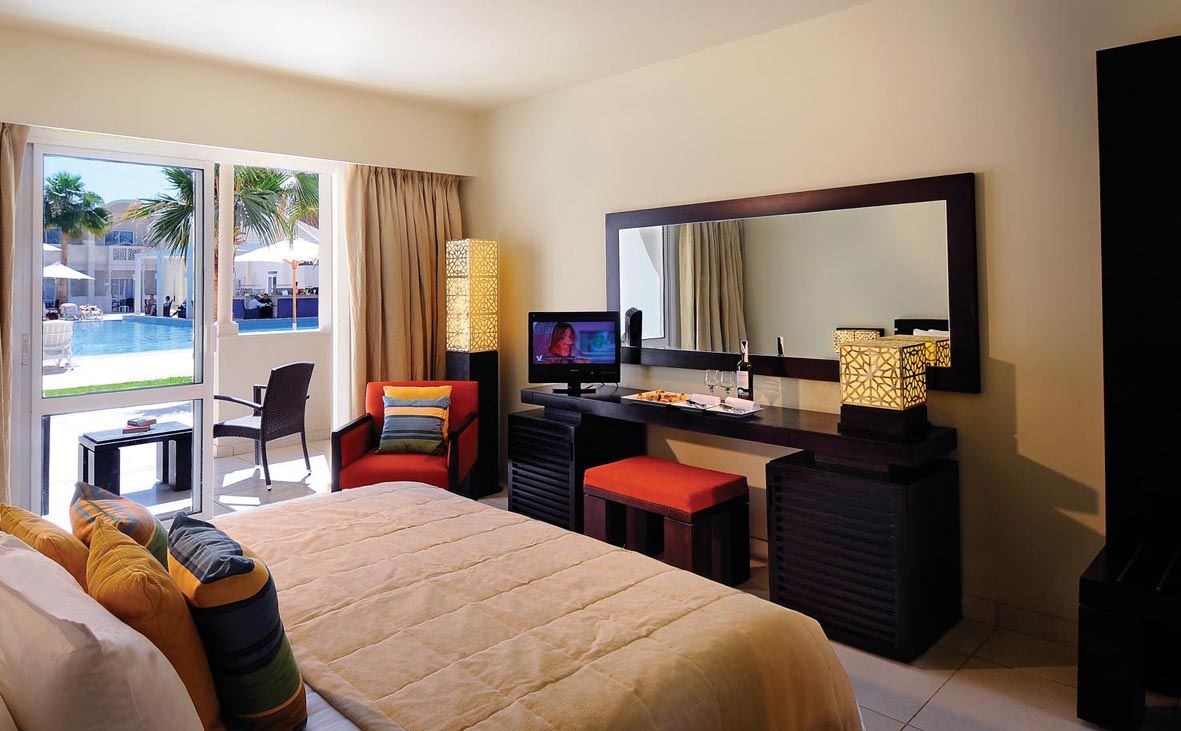 rooms-superior-pool