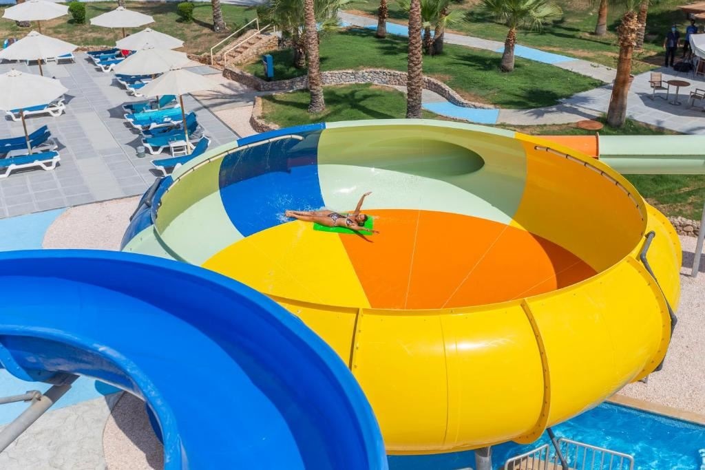water-park-water-park