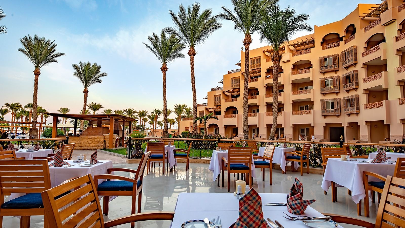 restaurants-al-dente-italian-a-la-carte-restaurant