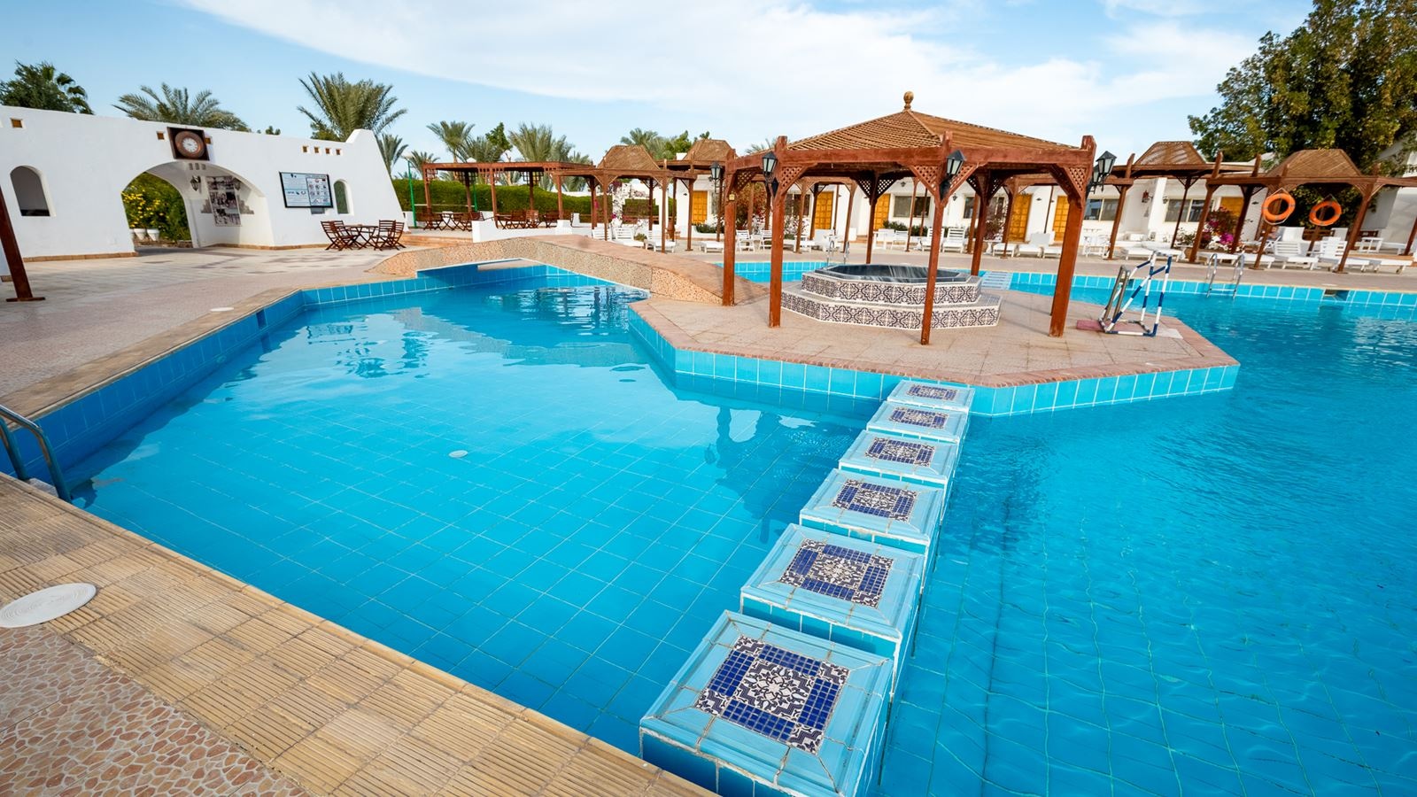 pools-pools