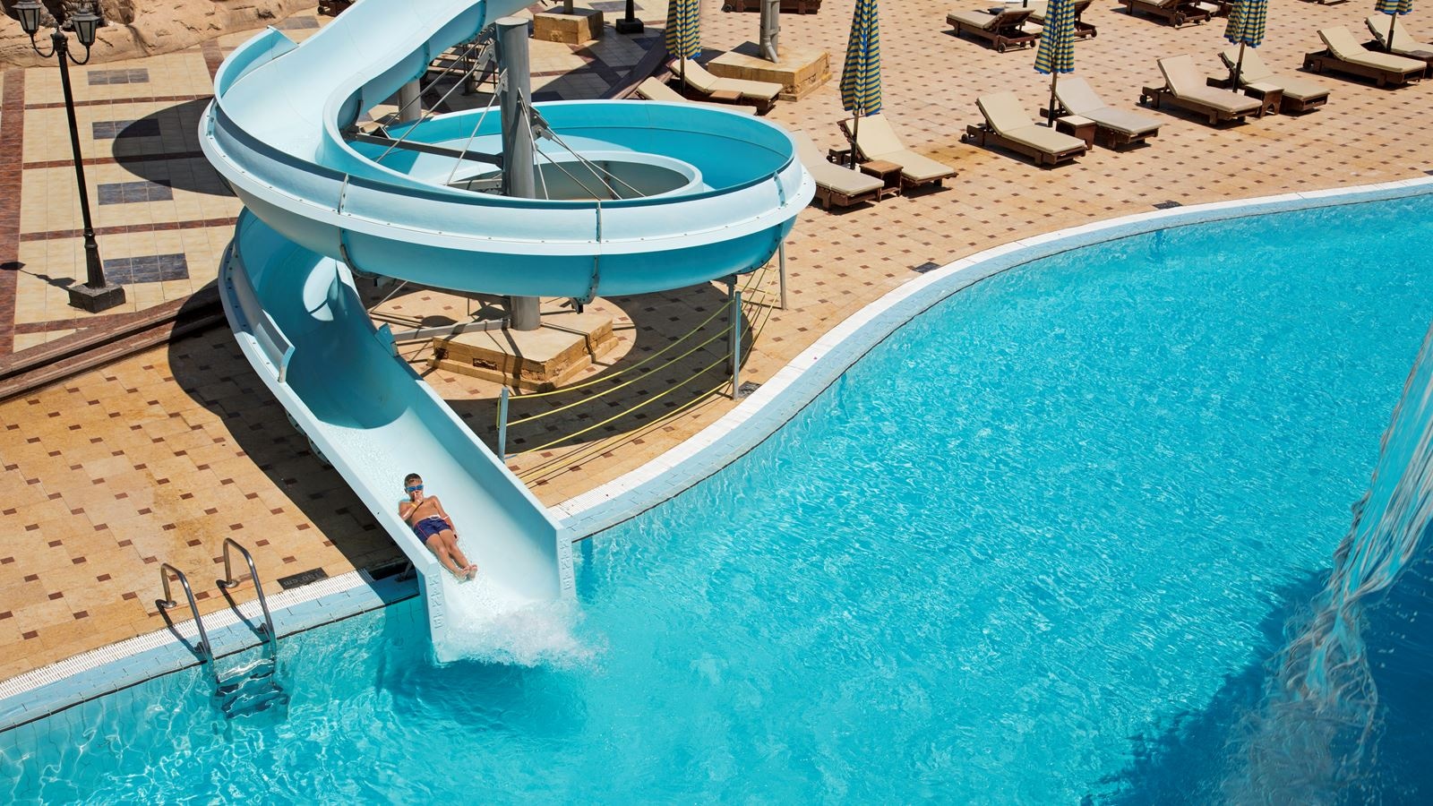 water-park-outdoor-pool