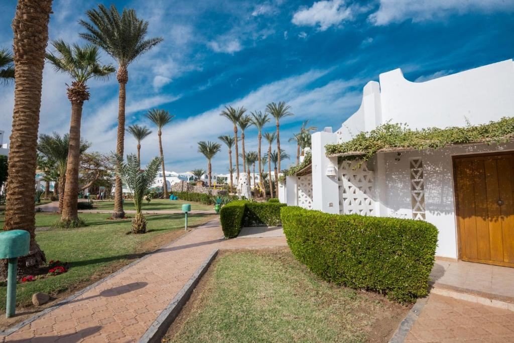 rooms-bungalow-room