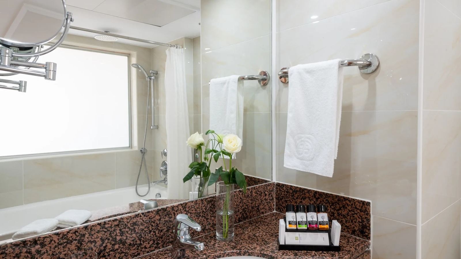 rooms-room-classic-singleuse-landview