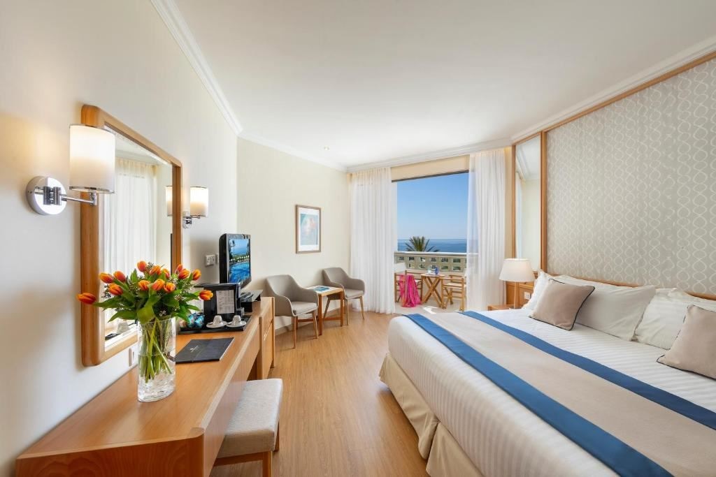 rooms-room-classic-singleuse-seaview